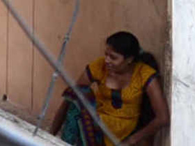 Naughty hostel girls get frisky in public view at HQ