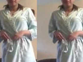 Desi couple enjoys intimate moments with no clothes on