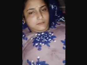 Indian bhabi and boudi have fun with a Muslim guy