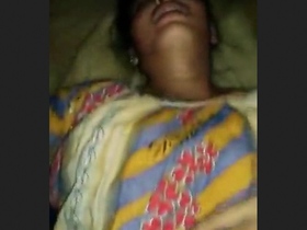 Desi bhabhi gets fucked in the village