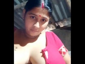 Bhabhi Kaushalya: A Hindu Bhabhi's Sensual Performance