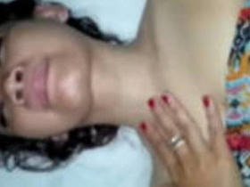 Horny Indonesian babe gets fucked by her boyfriend