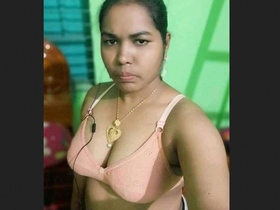 Pakhi Bhabi's unsatisfied masturbation session