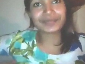 Indian amateur gives a blowjob in hardcore video
