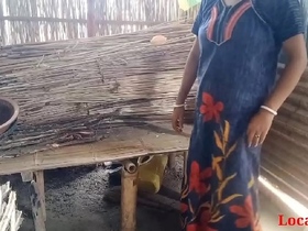 Mature Bengali woman enjoys outdoor sex in the village