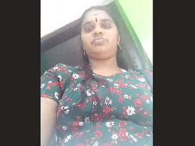 Desi schoolteacher takes on village bhabi