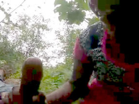 Desi local gets fucked outdoors by a horny guy