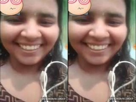 Indian bhabhi flaunts her boobs and pussy in amateur video