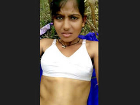 Bihari couple's steamy outdoor sex in VDO