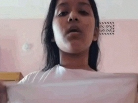 Naked Indian girls strip and tease in free sexy video