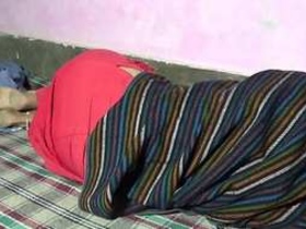 Desi MILF gets fucked hard in LW video