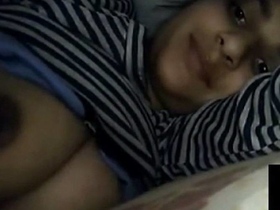Naughty Indian college girl takes nude selfie and leaks it online