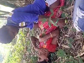 Bhabhi from Odia gets naughty in outdoor sex video