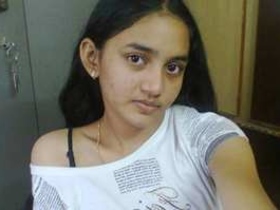 Cute young girl from India gets a nice fucking session