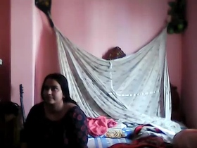 Spy on mature aunty's secret affair with her lover