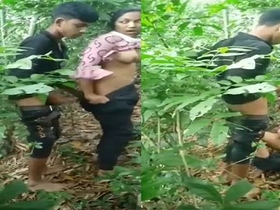 Desi local village girl enjoys outdoor sex with cancer