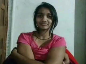 Cute Indian girl pleases her boyfriend with a solo performance