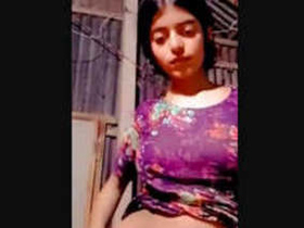Young girl reveals her virginity in explicit video