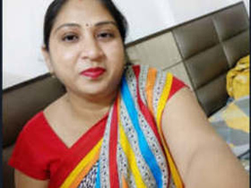 Famous Indian bhabhi gets doggy style action