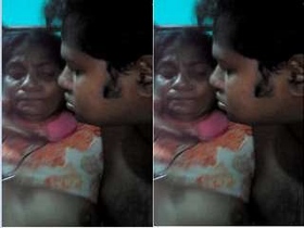 Desi college girl gets her ass pounded by aunty