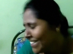 Cheating wife in sari bares her naked pussy on camera
