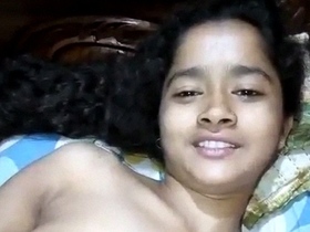 Busty Bengali wife teases with her naked body in MMS