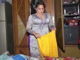 Big-breasted Indian bhabi in steamy video