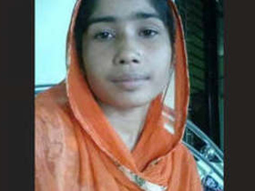 Bangladeshi married Bhabi with long hair takes a bath in the tub