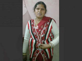 Desi married bhabi's steamy encounter with her neighbor captured on camera