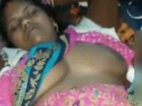 Local Indian girl in saree masturbates on camera