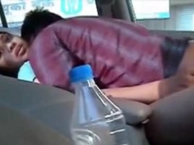 Desi wife screams with pleasure as driver thrusts into her in outdoor sex video