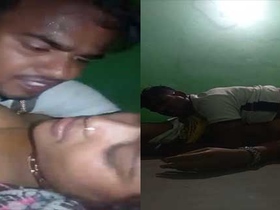 Big boobs and blowjobs in a rural Indian MMC scandal