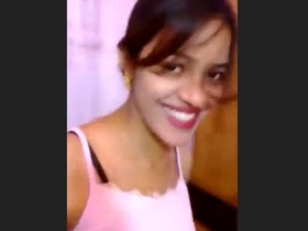 Teen girl's alluring charm captured in a steamy video
