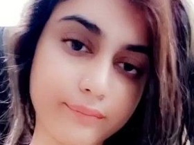 Indian girl in nude selfies video