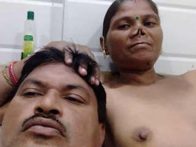 Mature couple continues to record nude selfies in part 2