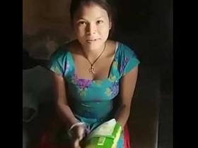 Busty Boudi from a Desi village flaunts her assets