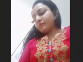 Bhabi's wet pussy gets licked and fucked hard