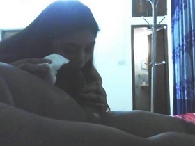Desi bhabhi gets oral and vaginal sex from her lover