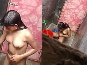 Caught on video: Desi teen sister gets naked in the bathroom