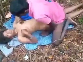 Randy couple enjoys outdoor sex in the village