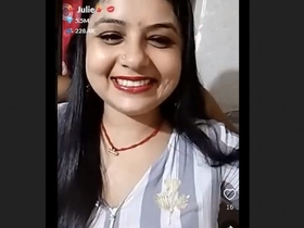 Julie Ji's naked body on display in a bathroom