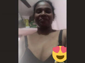 Desi Mature Bhabhi's Hottest Clips