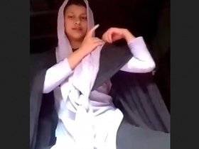 Beautiful girl in a sensual video masturbates with pleasure