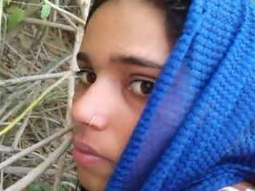 Desi's outdoor passion: A steamy encounter with a lover