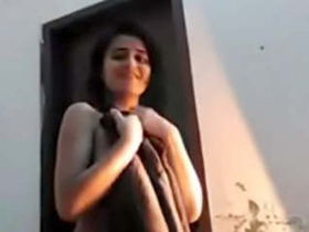 Shy Indian babe gets naughty with her boyfriend in a steamy video