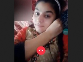 Pakistani girl's anal pleasure: A sensual display