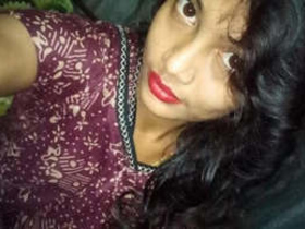Indian mom and daughter get caught red-handed in steamy video