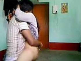 Horny lovers fuck on the floor in a steamy video