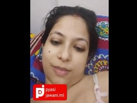 Desi bhabi gets fucked hard by her lover