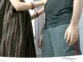 Mother-son duo indulges in some steamy Desi action with Hindi dialogue